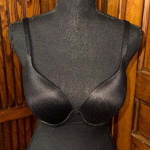 Victoria's Secret Black T-Shirt Bra with Underwire Support